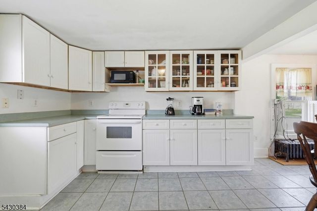 138 Bartley Rd, Washington Twp., NJ 07853