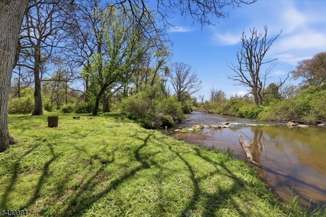 138 Bartley Rd, Washington Twp., NJ 07853