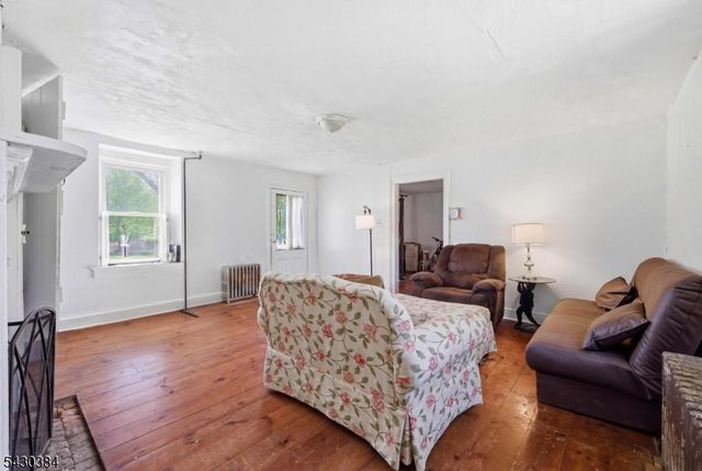 138 Bartley Rd, Washington Twp., NJ 07853