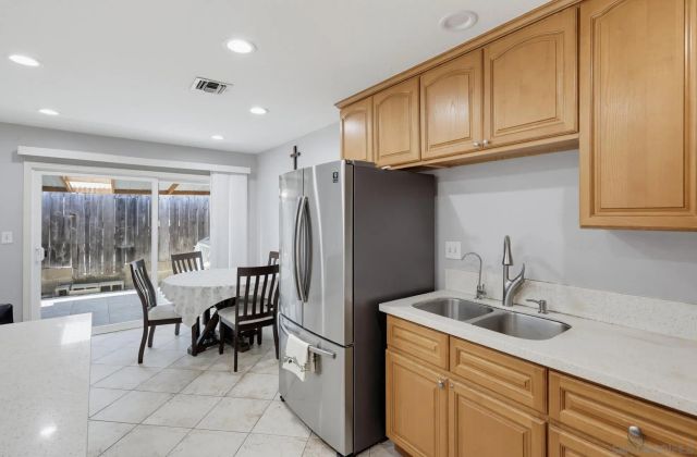8035 Calle Fanita, Santee, CA 92071