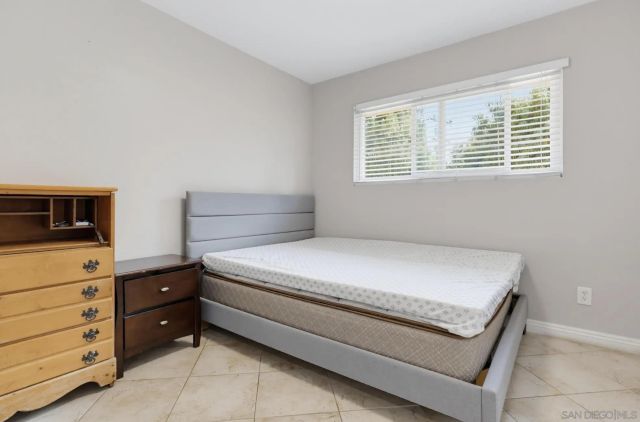8035 Calle Fanita, Santee, CA 92071