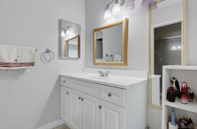 8035 Calle Fanita, Santee, CA 92071