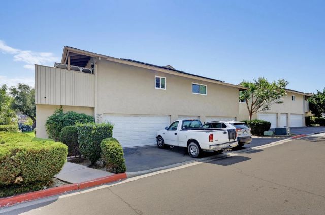 8035 Calle Fanita, Santee, CA 92071