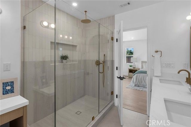 3682 Buckingham, Los Angeles, CA 90016