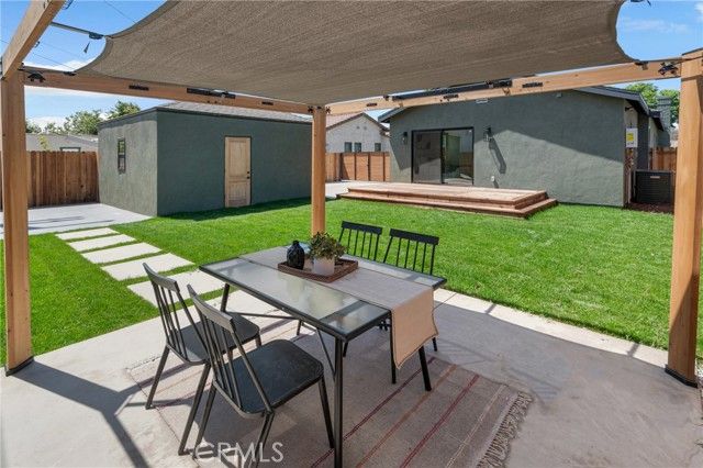 3682 Buckingham, Los Angeles, CA 90016