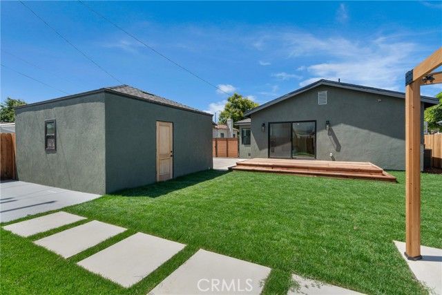 3682 Buckingham, Los Angeles, CA 90016