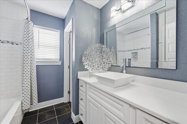 2807 Bear Trails, Orange, TX 77632