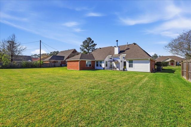 2807 Bear Trails, Orange, TX 77632