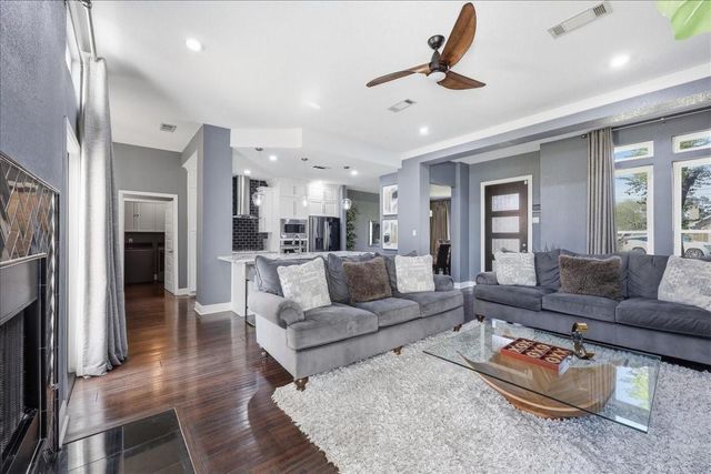 2807 Bear Trails, Orange, TX 77632