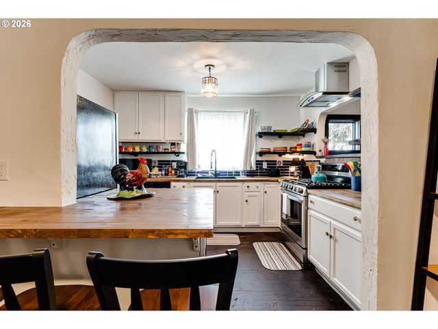 59 ADAMS St, Eugene, OR 97402