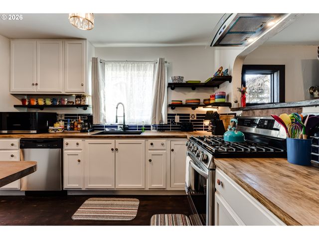 59 ADAMS St, Eugene, OR 97402