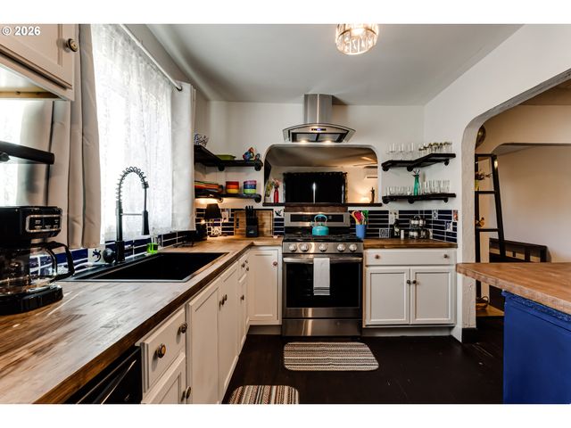 59 ADAMS St, Eugene, OR 97402