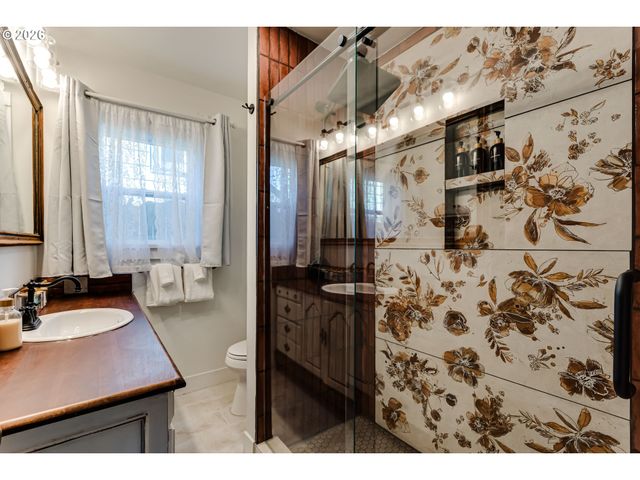 59 ADAMS St, Eugene, OR 97402