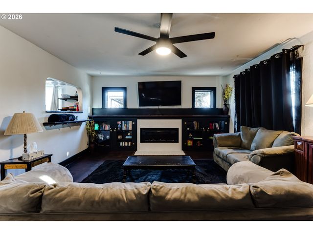 59 ADAMS St, Eugene, OR 97402