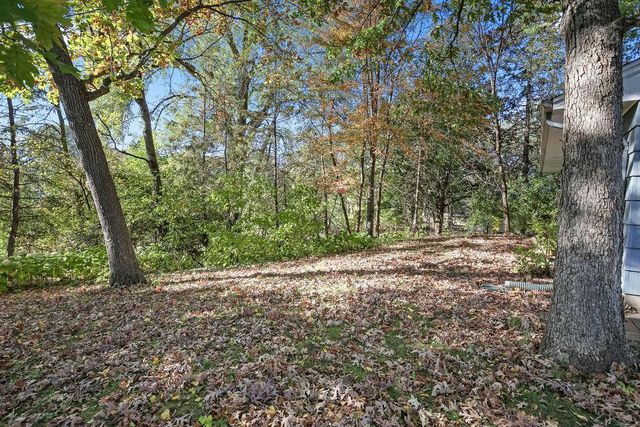 8015 Plymouth Avenue N, Golden Valley, MN 55427
