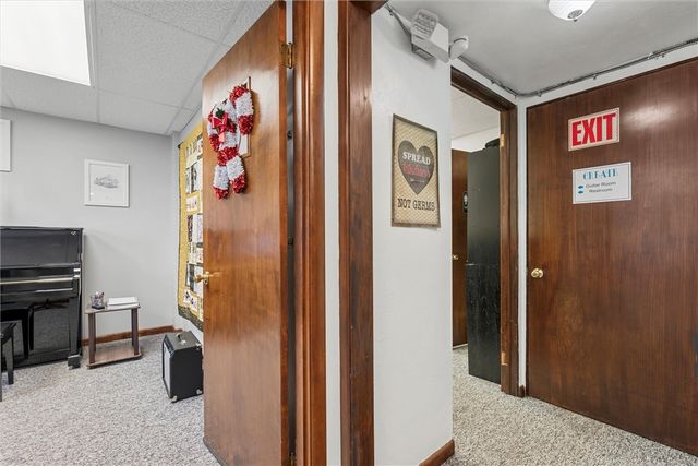 129 N Washington Street, City Of But Nw, PA 16001