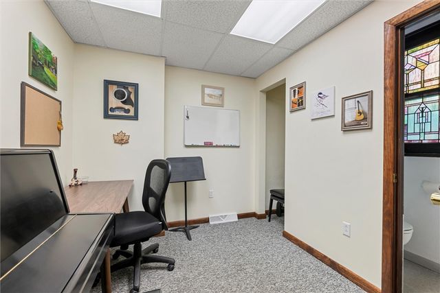 129 N Washington Street, City Of But Nw, PA 16001