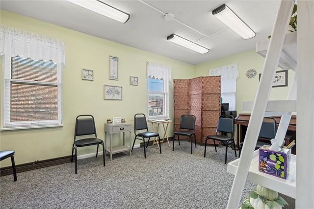 129 N Washington Street, City Of But Nw, PA 16001