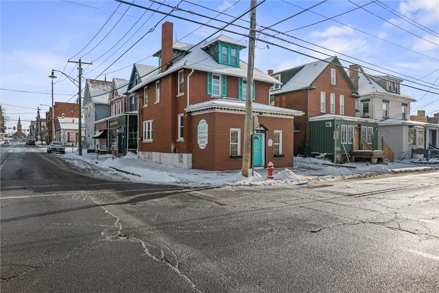 129 N Washington Street, City Of But Nw, PA 16001