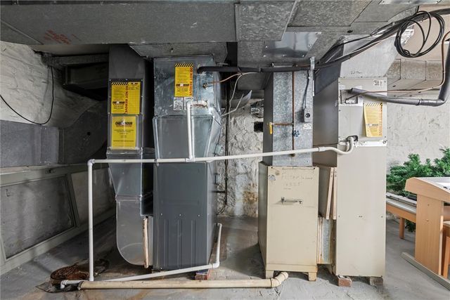 129 N Washington Street, City Of But Nw, PA 16001