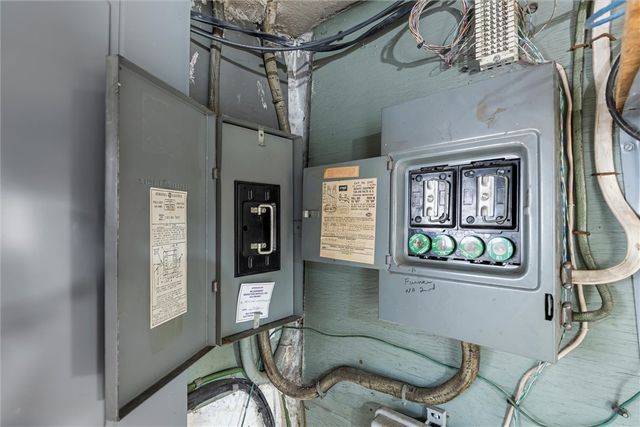 129 N Washington Street, City Of But Nw, PA 16001