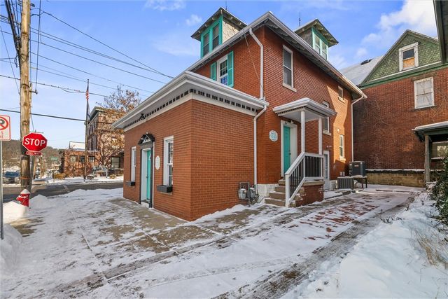 129 N Washington Street, City Of But Nw, PA 16001