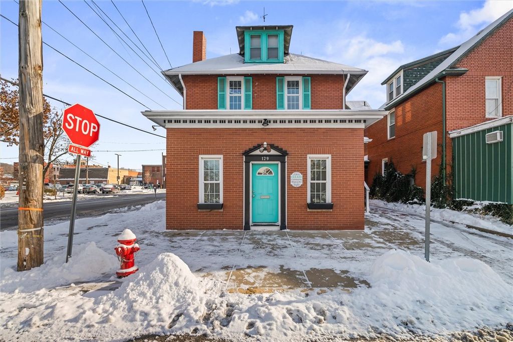 129 N Washington Street, City Of But Nw, PA 16001
