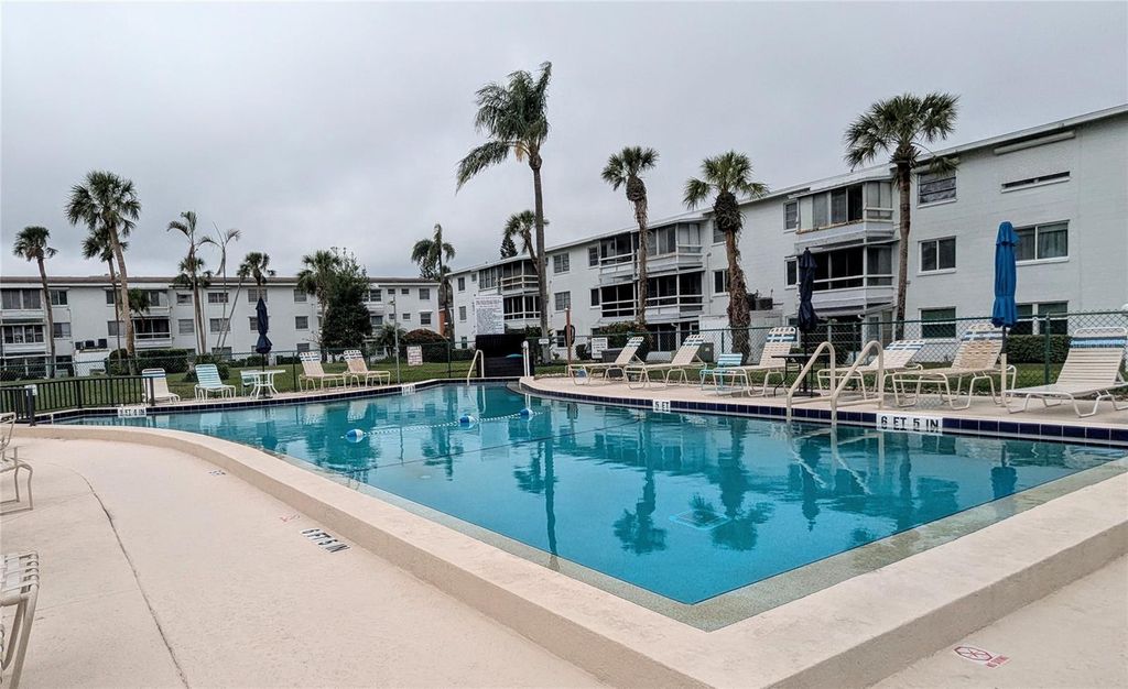 Image 17 of property listing at 5855 PALM LANE B21, Bradenton, FL 34207