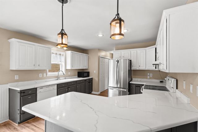 6 Ridge Berry Lane, Center Harbor, NH 03226