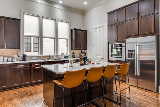 2171 Helsminster Drive, Dallas, TX 75201