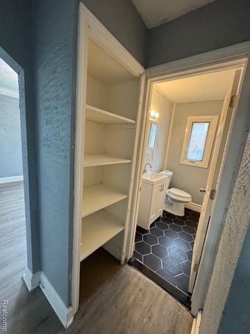 10043 Berkshire Street, Detroit, MI 48224