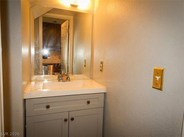 2816 Briar Knoll Drive, Henderson, NV 89074