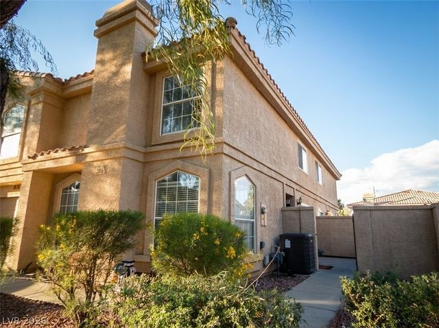 2816 Briar Knoll Drive, Henderson, NV 89074