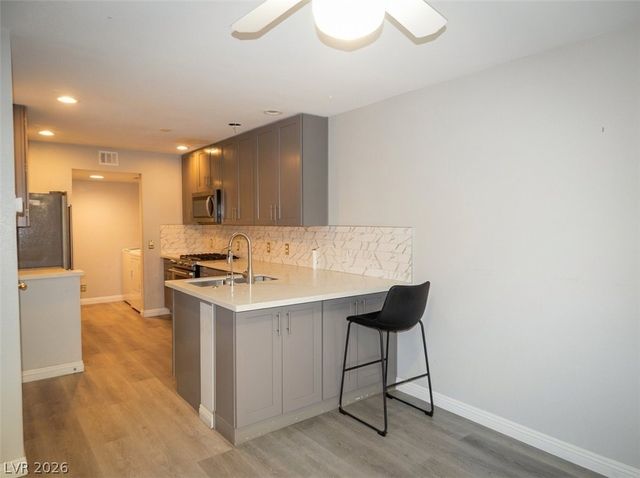 2816 Briar Knoll Drive, Henderson, NV 89074