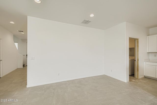 9731 W WELDON Avenue, Phoenix, AZ 85037