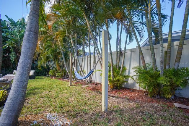328 CARL AVENUE, Belleair, FL 33756