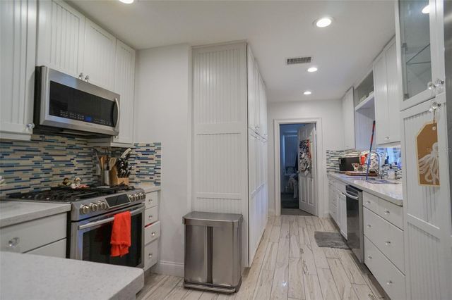 328 CARL AVENUE, Belleair, FL 33756