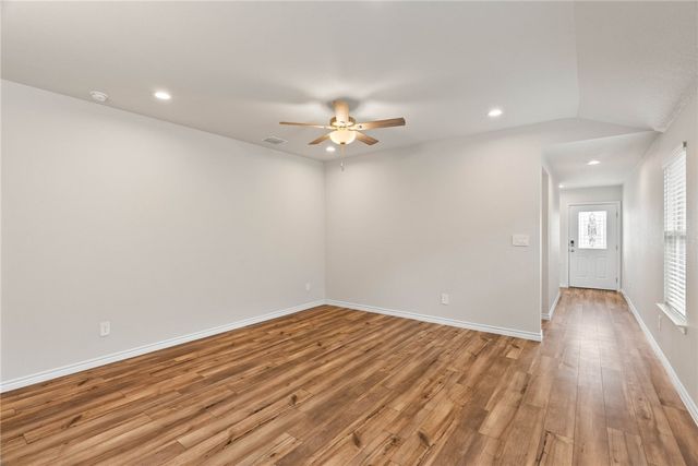 7621 Cowboy Trail, Corpus Christi, TX 78414
