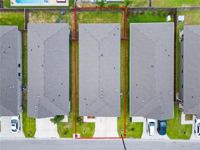 7621 Cowboy Trail, Corpus Christi, TX 78414