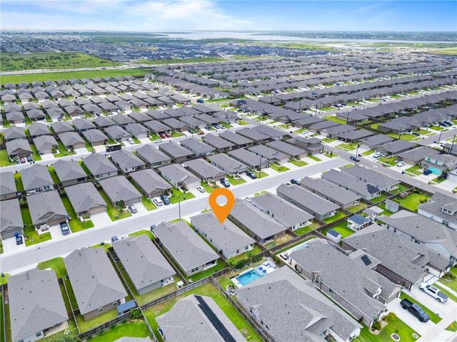 7621 Cowboy Trail, Corpus Christi, TX 78414