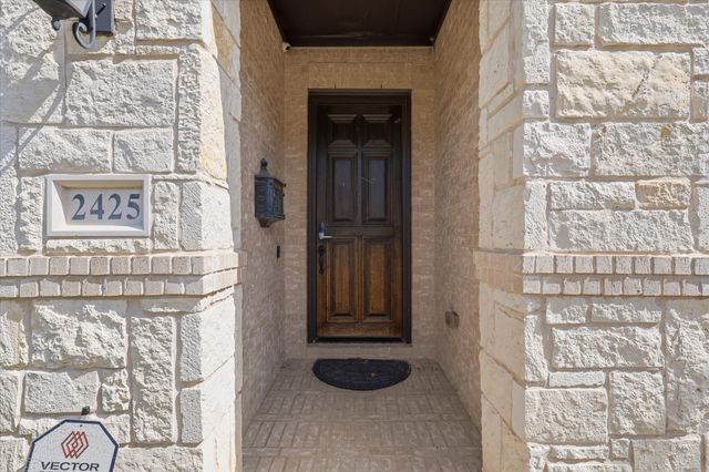 2425 Hunters Boulevard, Lewisville, TX 75056