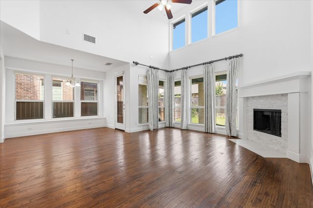 2425 Hunters Boulevard, Lewisville, TX 75056
