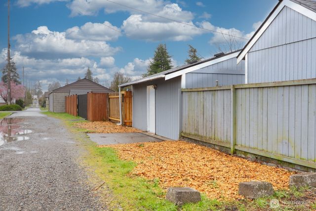 6637 S Lawrence Street, Tacoma, WA 98409