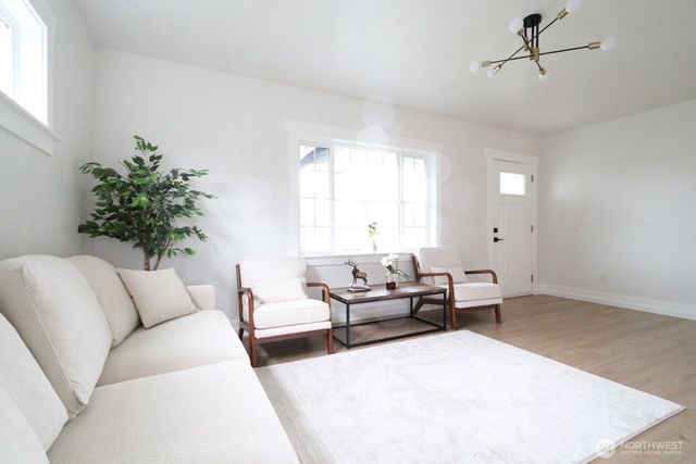 6637 S Lawrence Street, Tacoma, WA 98409