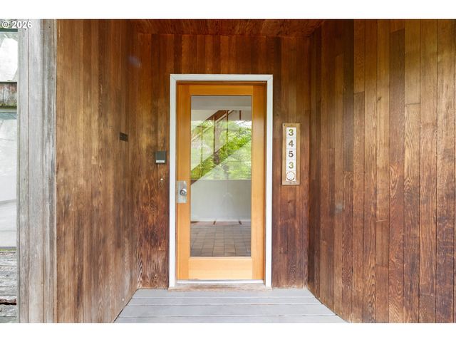 3453 Nw RALEIGH St, Portland, OR 97210