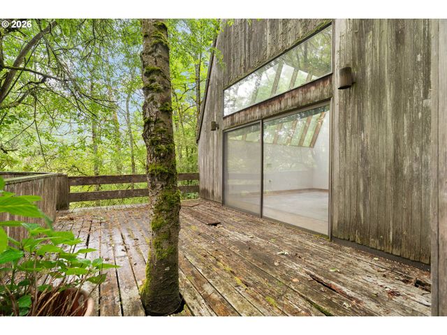 3453 Nw RALEIGH St, Portland, OR 97210