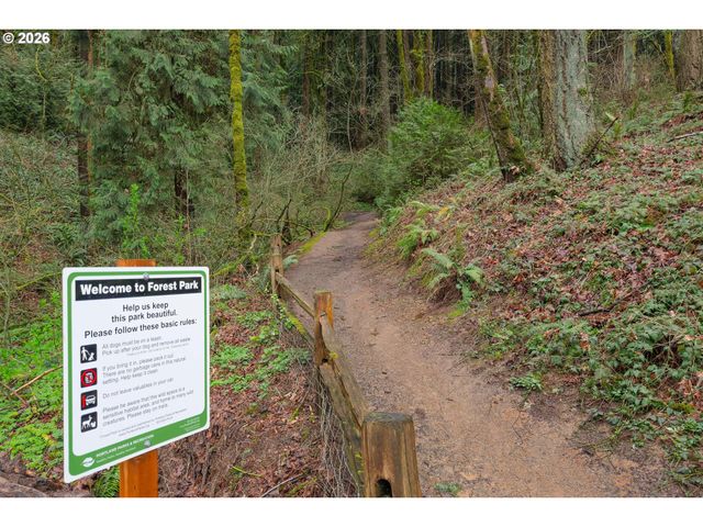 3453 Nw RALEIGH St, Portland, OR 97210