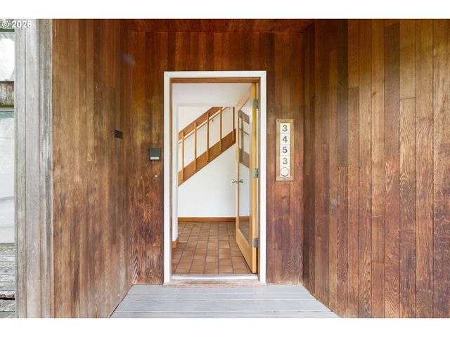 3453 Nw RALEIGH St, Portland, OR 97210