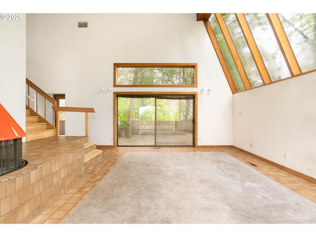 3453 Nw RALEIGH St, Portland, OR 97210