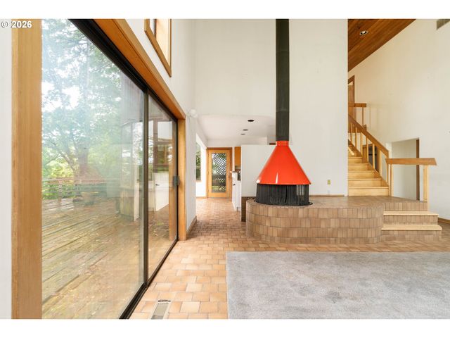 3453 Nw RALEIGH St, Portland, OR 97210